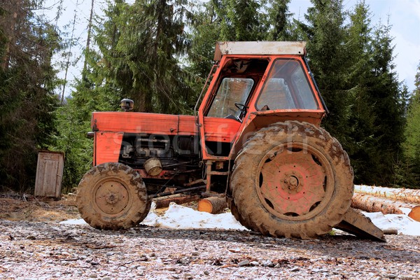 Сток-фото: трактора · старые · горные · лесу · используемый