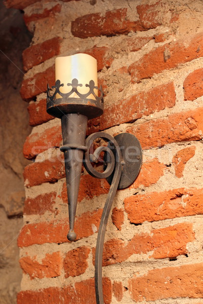 [[stock_photo]]: Lampe · de · poche · mur · chandelles · grunge · sous-sol · vieux