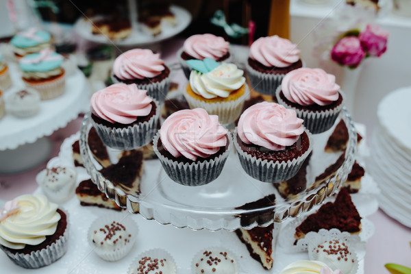 Finom esküvői torta esküvő buli csokoládé sivatag Stock fotó © tekso