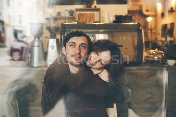 [[stock_photo]]: Vintage · couple · rire · café · instagram · famille
