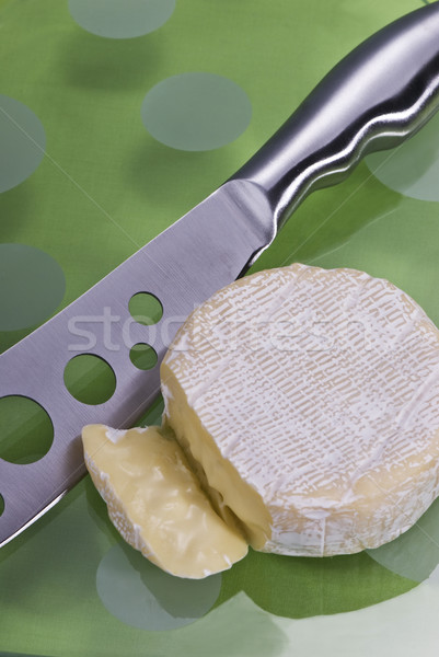 [[stock_photo]]: Fromages · verre · vert · table · drap · couteau