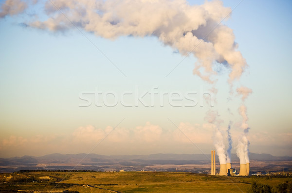 Fum patru industrie fabrică Imagine de stoc © THP