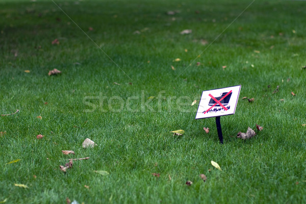 Do not walk on the lawn Stock photo © timbrk