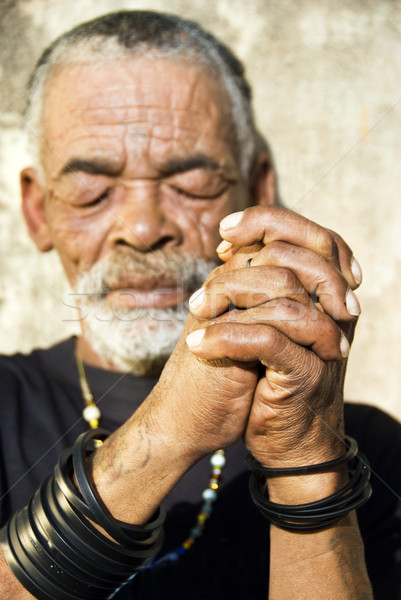Oude afrikaanse zwarte man gezicht zon huid Stockfoto © tish1