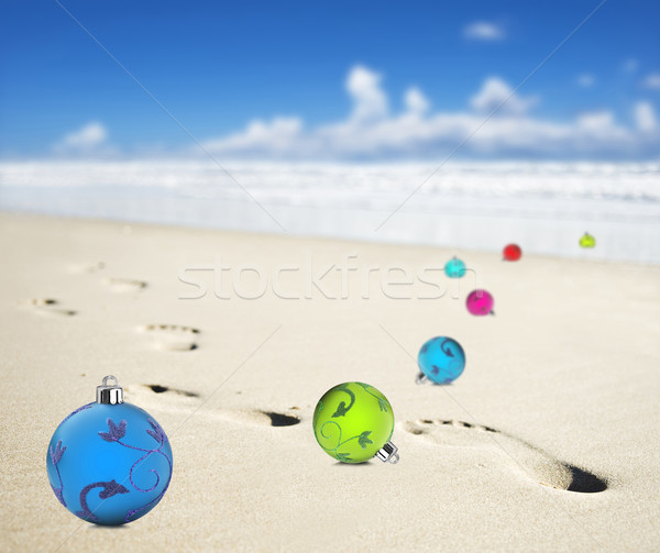 Christmas strand voetafdrukken zee oceaan zand Stockfoto © tish1