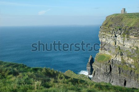 [[stock_photo]]: Irlandais · château · tour · nuages · mer