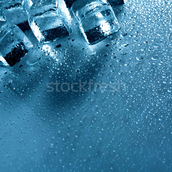 Gheaţă picaturi de apa abstract umed apă sticlă Imagine de stoc © tolokonov