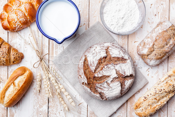 新鮮 麵包 木 新鮮 商業照片 © tommyandone