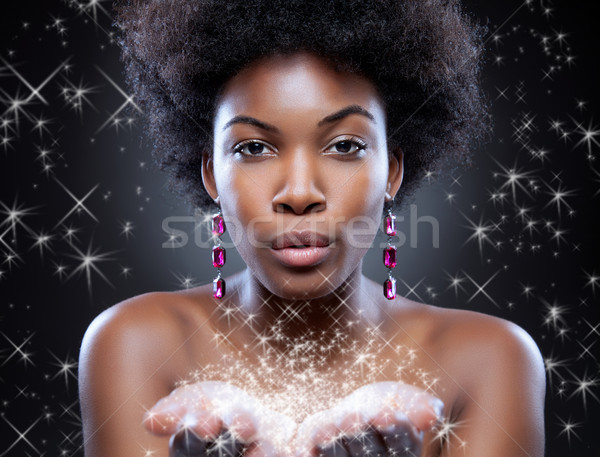 Gyönyörű nő készít mágikus gyönyörű fiatal afroamerikai nő Stock fotó © tommyandone