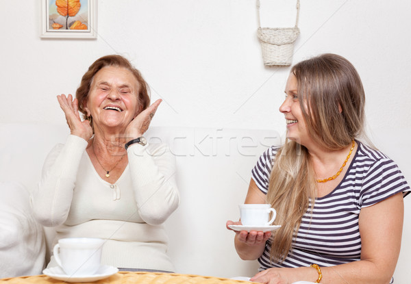 Cuidador taza té ancianos jubilado Foto stock © tommyandone