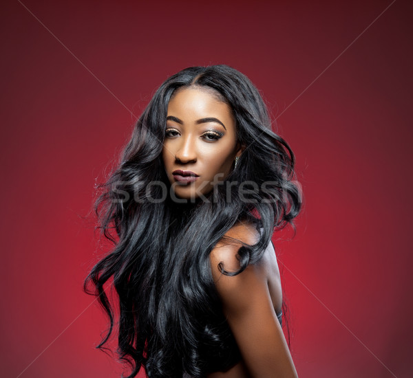 Fekete szépség elegáns göndör haj fiatal gyönyörű nő Stock fotó © tommyandone