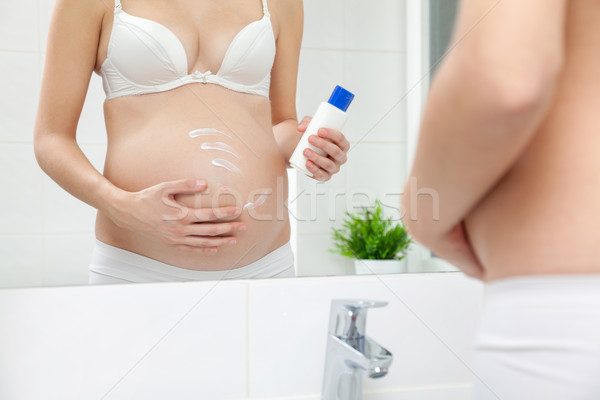 Stockfoto: Zwangere · vrouw · badkamer · spiegel · naar · baby · home