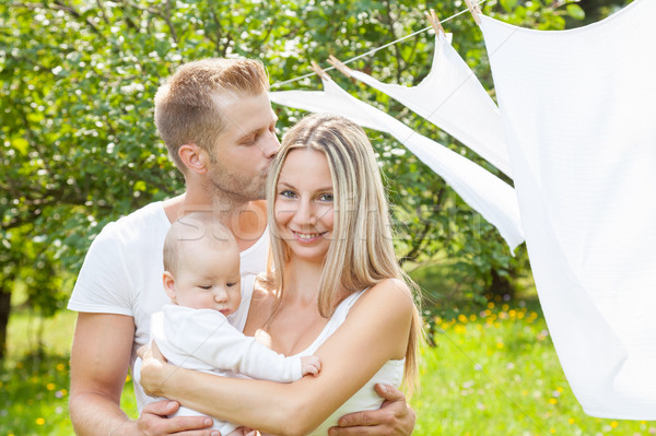 Stockfoto: Gelukkig · gezin · baby · buitenshuis · gelukkig · jonge · familie