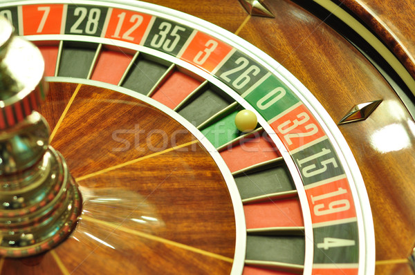 Foto stock: Rueda · de · la · ruleta · imagen · casino · pelota · número