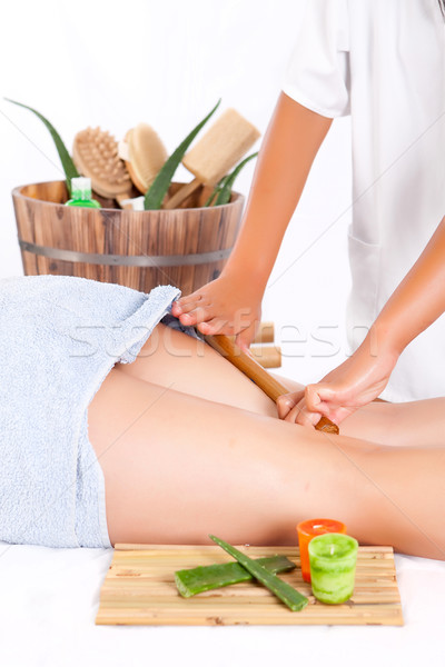 Estância termal profissional massagista bambu massagem Foto stock © trexec