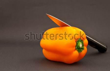 ストックフォト: 唐辛子 · オレンジ · ピーマン · ナイフ · 背景 · 食べ