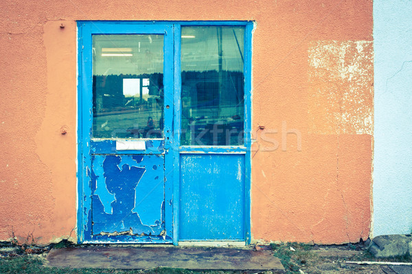 Blue door Stock photo © trgowanlock
