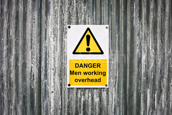 Warnschild Gefahr Warnzeichen Baustelle Bau Hintergrund Stock foto © trgowanlock
