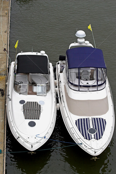 Powyżej dwa łodzi patrząc w dół miejscowy molo Zdjęcia stock © Trigem4