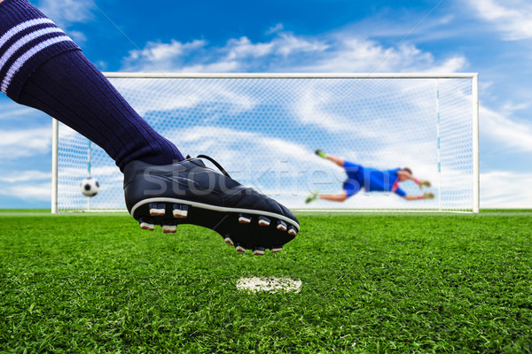 Picior fotografiere minge de fotbal scop penalizare fotbal Imagine de stoc © tungphoto