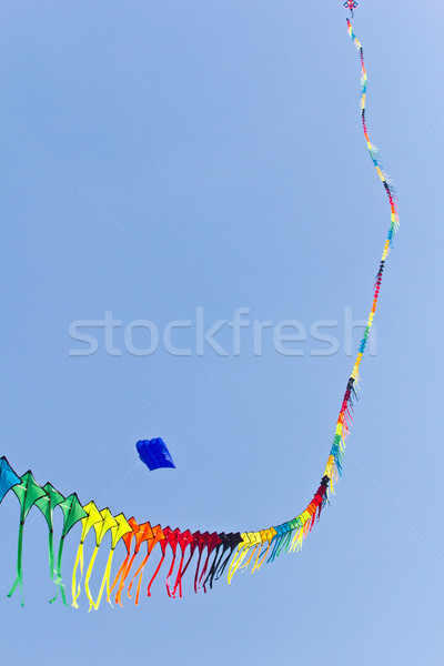 Renkli uçurtma mavi gökyüzü spor yaz özgürlük Stok fotoğraf © tungphoto