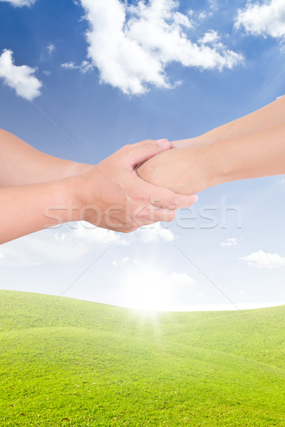 Mann halten Frau Hand Familie Mädchen Stock foto © tungphoto