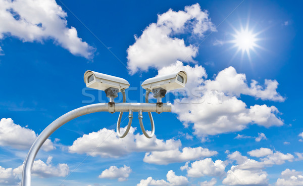 Foto stock: Ao · ar · livre · cctv · câmeras · blue · sky · luz · do · sol · segurança