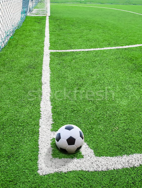 Minge de fotbal textură om şcoală sportiv natură Imagine de stoc © tungphoto