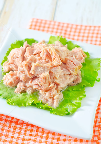 Salată salata de ton peşte verde cină grăsime Imagine de stoc © tycoon