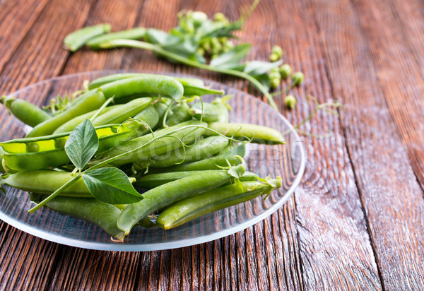 Stockfoto: Groene · erwten · plaat · tabel · voedsel · bladeren