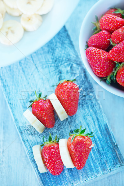 Foto stock: Fresa · plátano · porción · frescos · alimentos · rojo