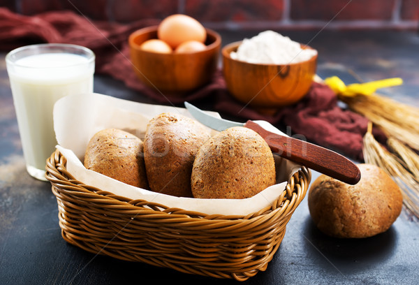 Fraîches blé pain corbeille à pain table gâteau [[stock_photo]] © tycoon