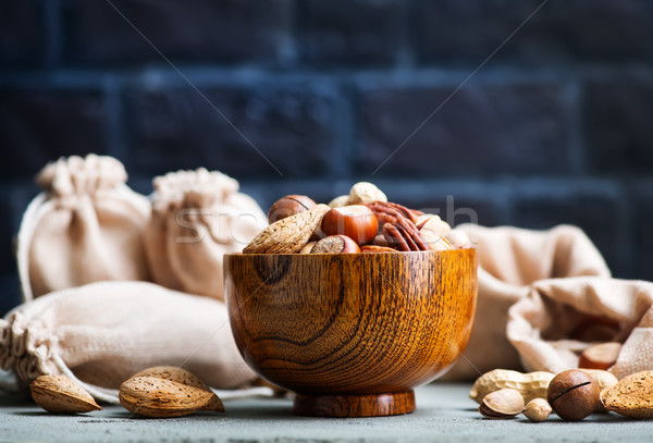 Orzechy tabeli inny drewna jedzenie świeże Zdjęcia stock © tycoon