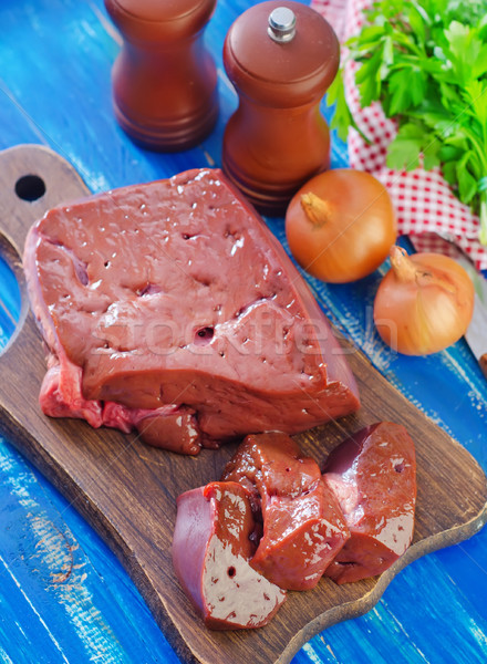 Surowy wątroba pokładzie tle czerwony mięsa Zdjęcia stock © tycoon
