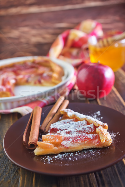 Almás pite tányér asztal fa gyümölcs torta Stock fotó © tycoon