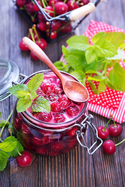 Cireş gem fructe de padure proaspăt tabel alimente Imagine de stoc © tycoon
