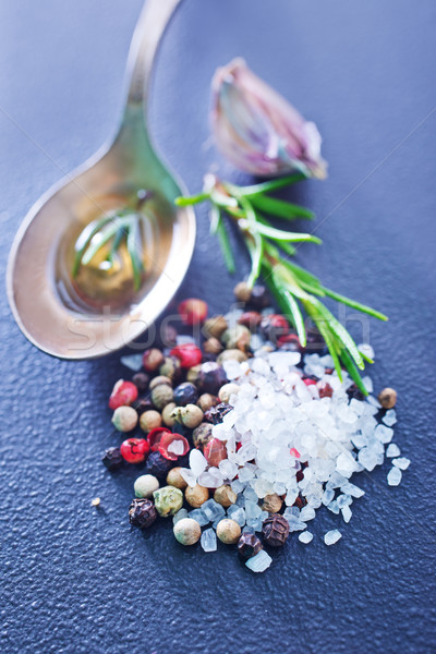 Aroma condiment tabel piper sare apă Imagine de stoc © tycoon