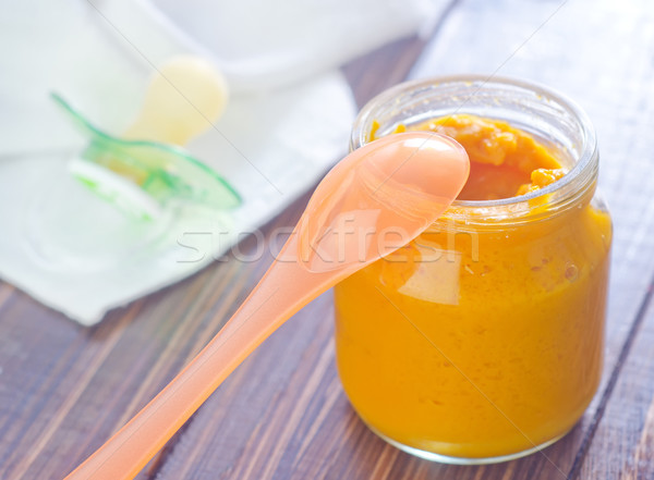 Alimentos para bebês vidro suco cenoura almoço colher Foto stock © tycoon