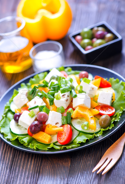 Imagine de stoc: Grec · salată · placă · tabel · verde · ulei