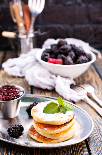 [[stock_photo]]: Sweet · baies · plaque · alimentaire · bois