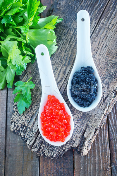 Foto stock: Rojo · negro · caviar · blanco · cuchara · mesa