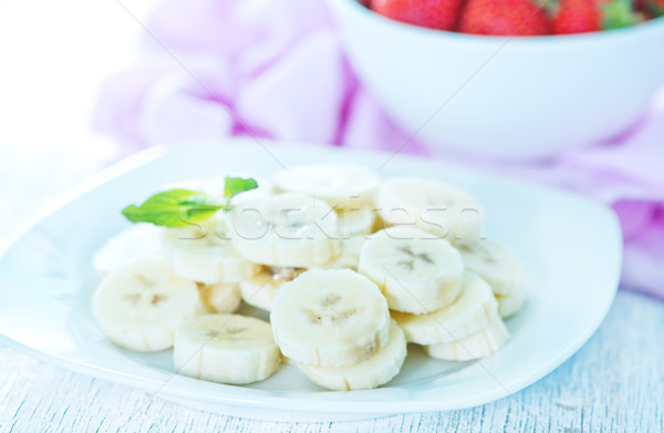 Banane fraise plaque table rouge grasse [[stock_photo]] © tycoon