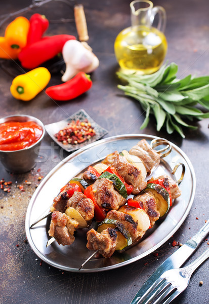 Kebab viande légumes fraîches fond sombre [[stock_photo]] © tycoon