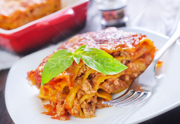 Foto d'archivio: Lasagna · formaggio · pasta · grano · cottura · erbe