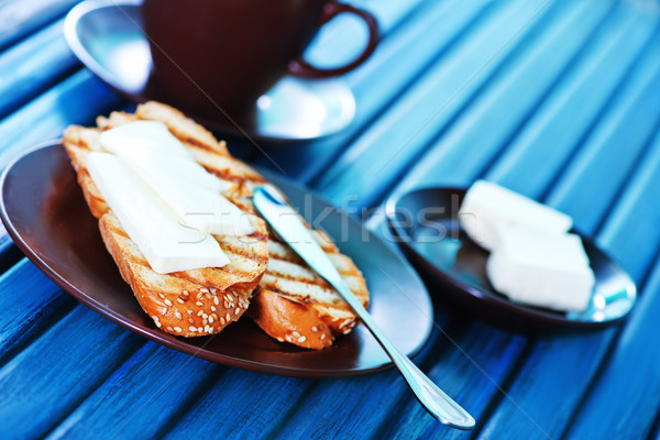 Pâine unt placă tabel cafea vară Imagine de stoc © tycoon