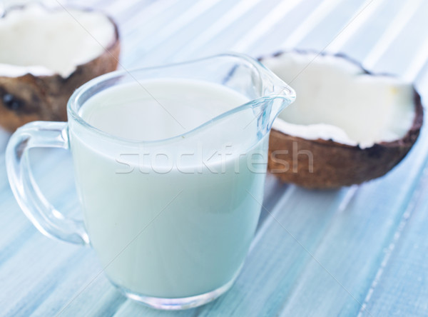 Mleko kokosowe szkła zdrowia pić energii płynnych Zdjęcia stock © tycoon