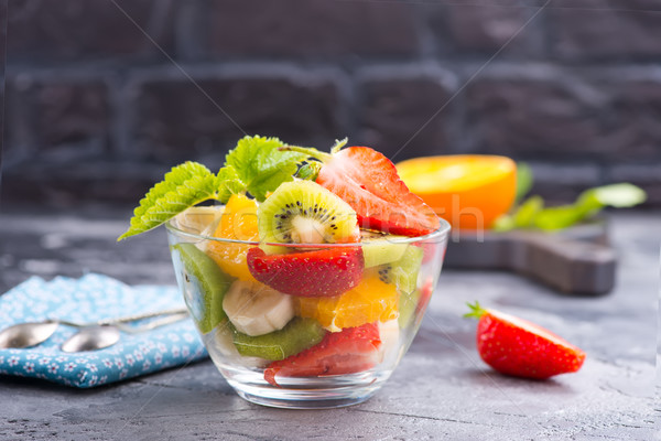 Stock fotó: Gyümölcssaláta · üveg · tál · asztal · étel · gyümölcs
