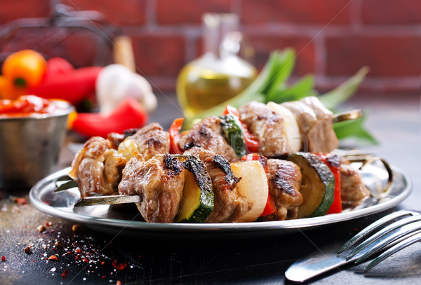 Kebab viande légumes fraîches fond sombre [[stock_photo]] © tycoon