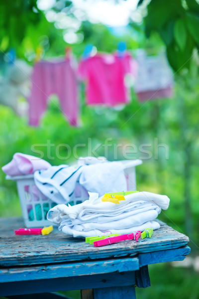 Foto stock: Bebé · ropa · jardín · familia · nino · compras