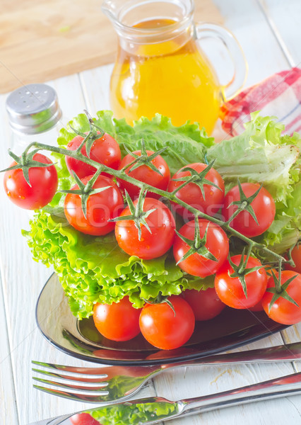 świeże pomidorów świetle głowie jedzenie biały Zdjęcia stock © tycoon